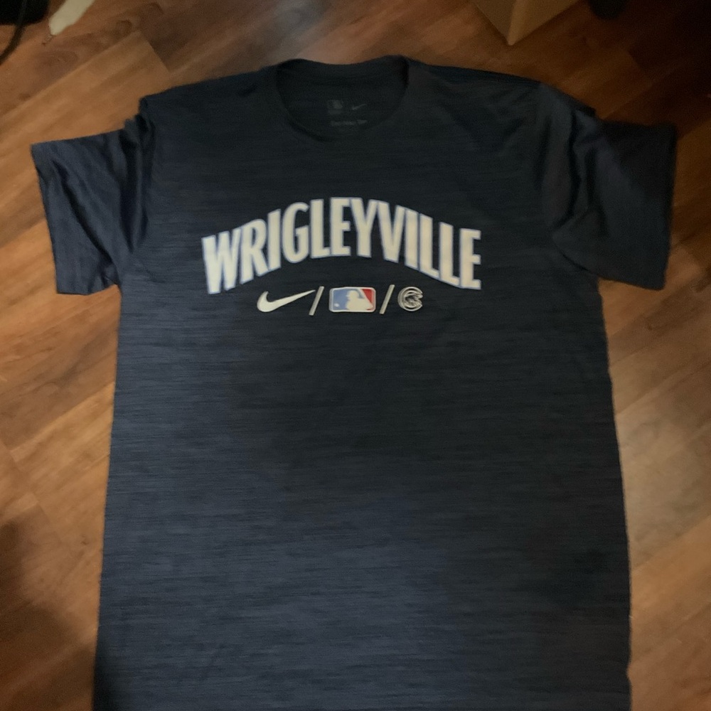 Nike Wrigleyville Graphic Tee - Dark Blue